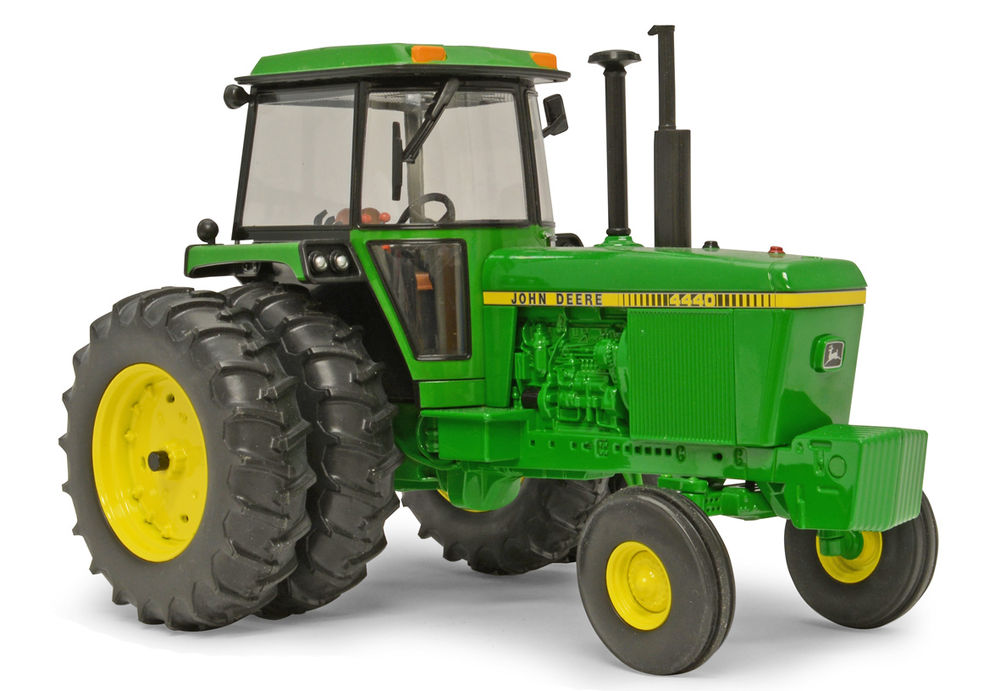 JOHN DEERE 4440 TRACTOR with Rear Duals Prestige Edition | Collector Models